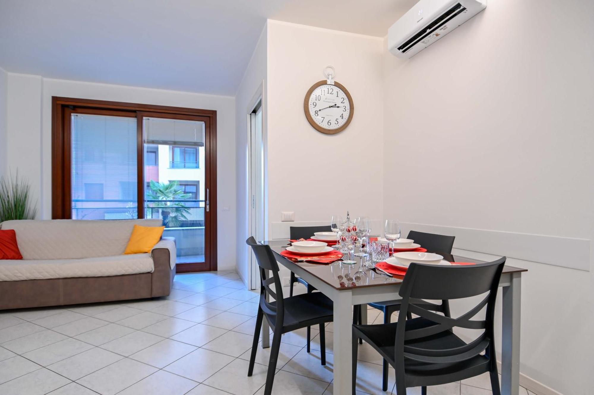 Apartamento Bilocale Chic, 10 Min Aeroporto Milano-Bergamo, Box Auto E Aria Condizionata Seriate Exterior foto